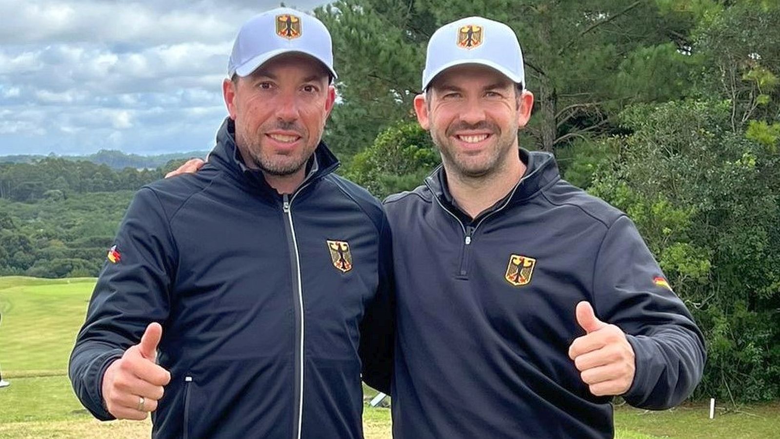 Erfolgreiches Duo: Deaflympics-Sieger Allen John (r.) mit Gehörlosen-Bundestrainer Heiko Burkhard.