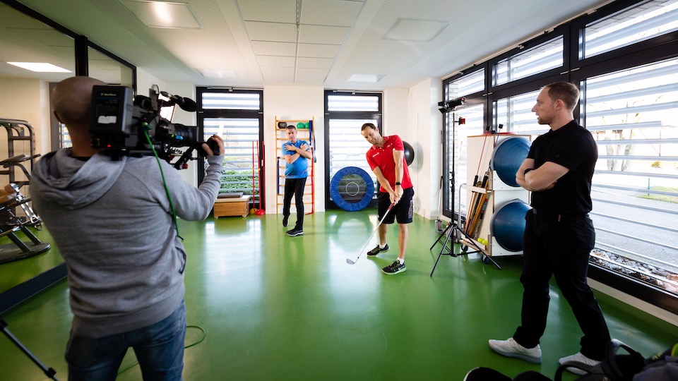 Hinter den Kulissen: Gemeinsam mit Profi Max Kieffer und TV-Star Joachim Llambi hat der DGV 2019 die Broschüre 